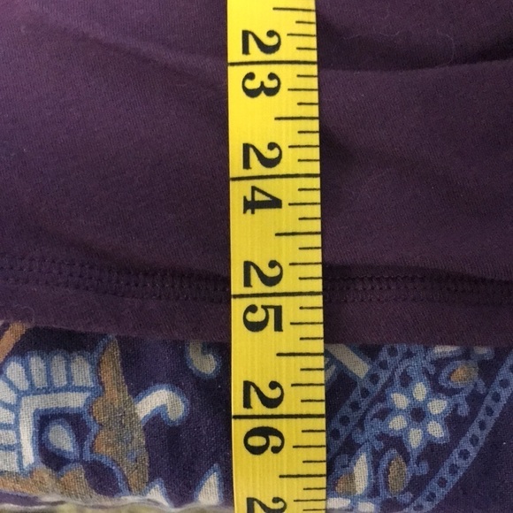 CABI Women’s Top Dark Plum Size L Ruched middle seam and Sleeves Bodycon - Picture 8 of 9